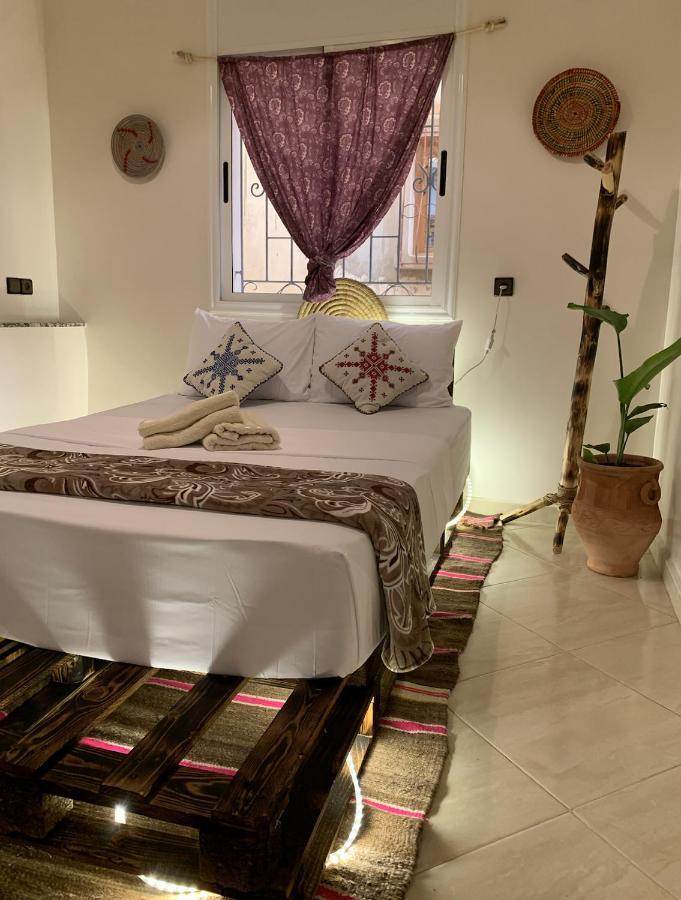 Chill Surfer Hostel Tamraght ภายนอก รูปภาพ